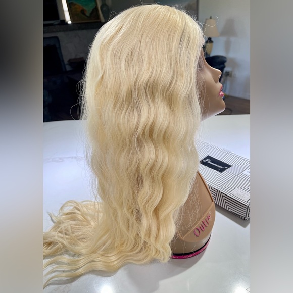 HAIR, 30” long, Wavy/crimped, lace front, center part Blonde #613 - Picture 3 of 9